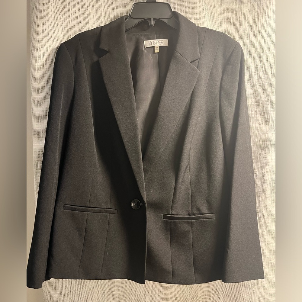 Kasper Black Blazer. 16W